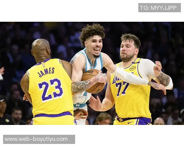 尼克史密斯谈黄蜂与湖人风格差异强调身体对抗的重要性